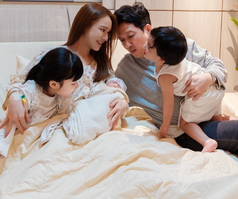 Con sao Việt chọn "nối nghiệp" trong ngày thôi nôi: Cháu gái NSND Thanh Lam kế thừa từ bà, Hope nhà Trường Giang thành ca sĩ - 10