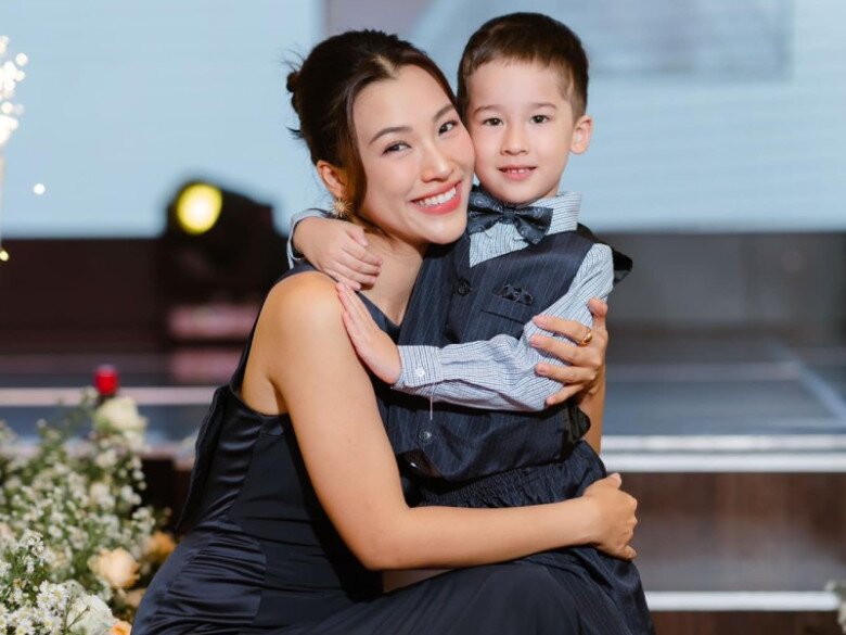 Con sao Việt vào lớp 1 năm 2026: Quý tử Đặng Thu Thảo là "bản sao" của bố, Suchin nhà Cường Đô La học trường quốc tế - 14