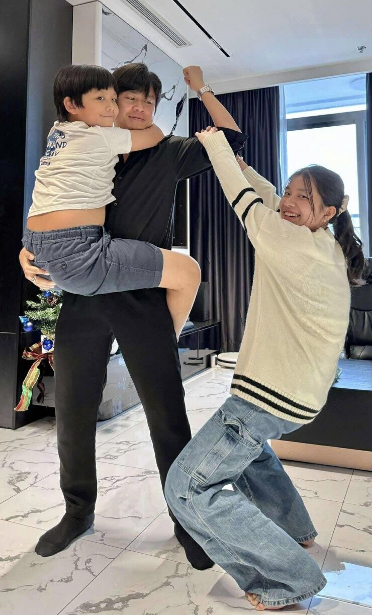 Nguyễn Văn Chung lo lắng vì "mất kết nối" với con, bố đơn thân dành thời gian bù đắp cho quý tử sau thời gian bận rộn - 7