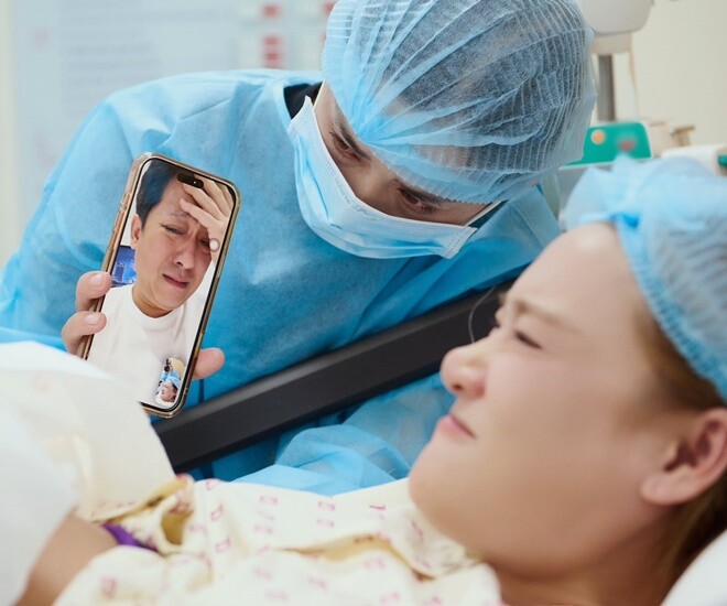 Nhã Phương hạ sinh con thứ 3, Trường Giang bật khóc xin lỗi vì lần nào vợ lâm bồn cũng không ở bên cạnh - 1