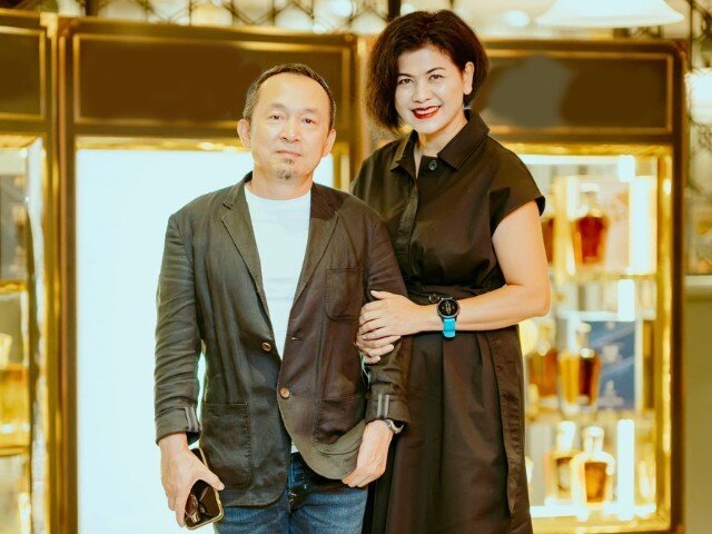 NSND Thanh Lam và ông xã là bác sĩ danh tiếng tung ảnh ngọt ngào, bạn gái của chồng cũ để lại lời nhắn - 8