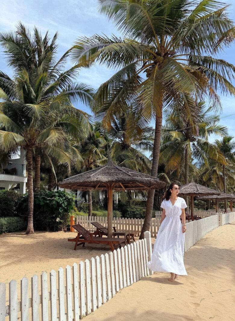 Sao Việt 24h: Con trai Đan Trường xứng danh "ông chủ nhí", tiếp tục được bố mẹ tặng quán cà phê lớn tại Mỹ - 8