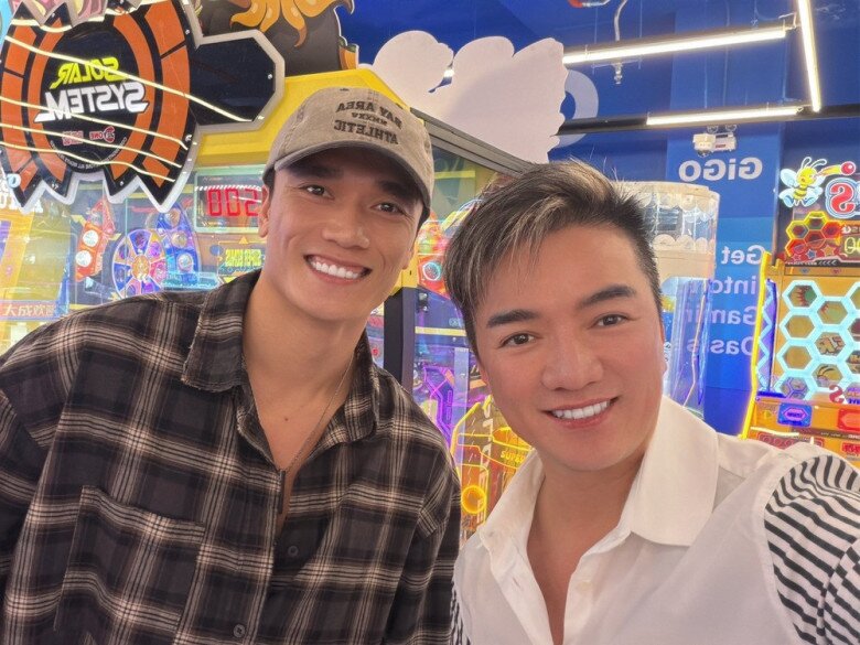 Sao Việt 24h: NSND Hồng Vân khoe "dáng nuột" thon thả ở tuổi U60, nhan sắc sau giảm cân "thăng hạng" không kém thời trẻ - 14