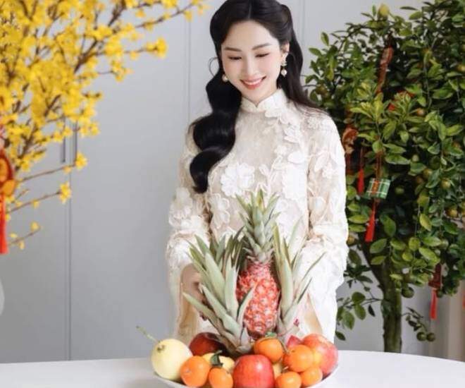 Sao Việt 24h: "Dâu hào môn" Đặng Thu Thảo trổ tài bày mâm ngũ quả, sắc vóc mẹ 3 con gây ngưỡng mộ - 1