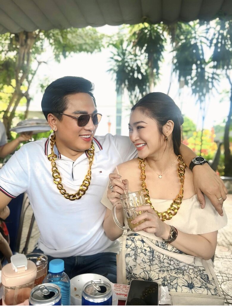 Sao Việt 24h: Lê Phương khoe khoảnh khắc mẹ chồng nàng dâu quấn quýt khi "nhậu" chung, chồng trẻ thì hết mực cưng chiều - 5