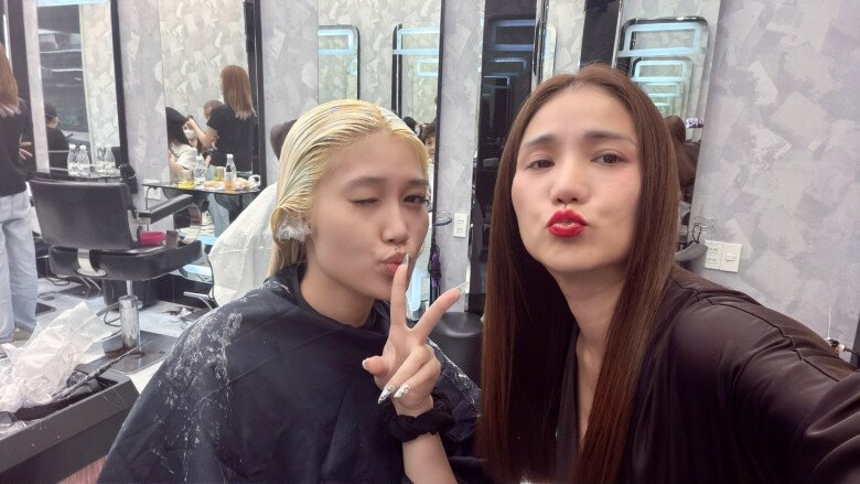 Sao Việt 24h: Lọ Lem viết cả tập thư tay dành cho bố, có bức nhòe nước mắt, MC Quyền Linh nhìn thấy liền thấy thương - 7