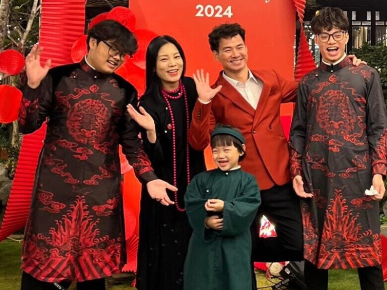 Sao Việt 24h: NSND Xuân Bắc tiết lộ ngày chỉ dành cho con út được 30 phút, về đêm muộn quý tử 8 tuổi vẫn thức đợi - 3