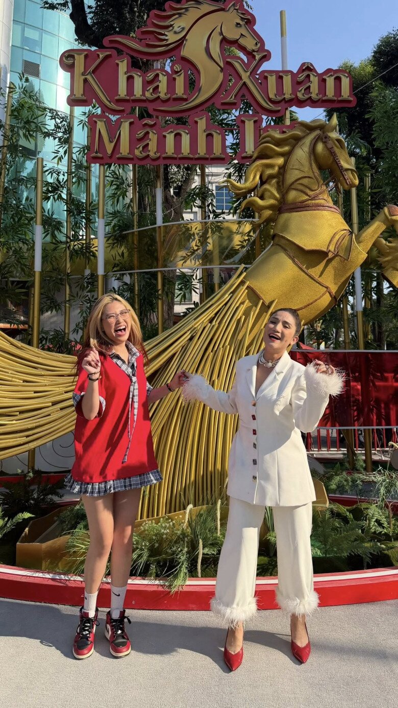 Sao Việt 24h: Phương Lê tiết lộ chi phí du học cho con gái là 1 năm hơn 2 tỷ đồng, phản pháo khi bị chê đắt - 13