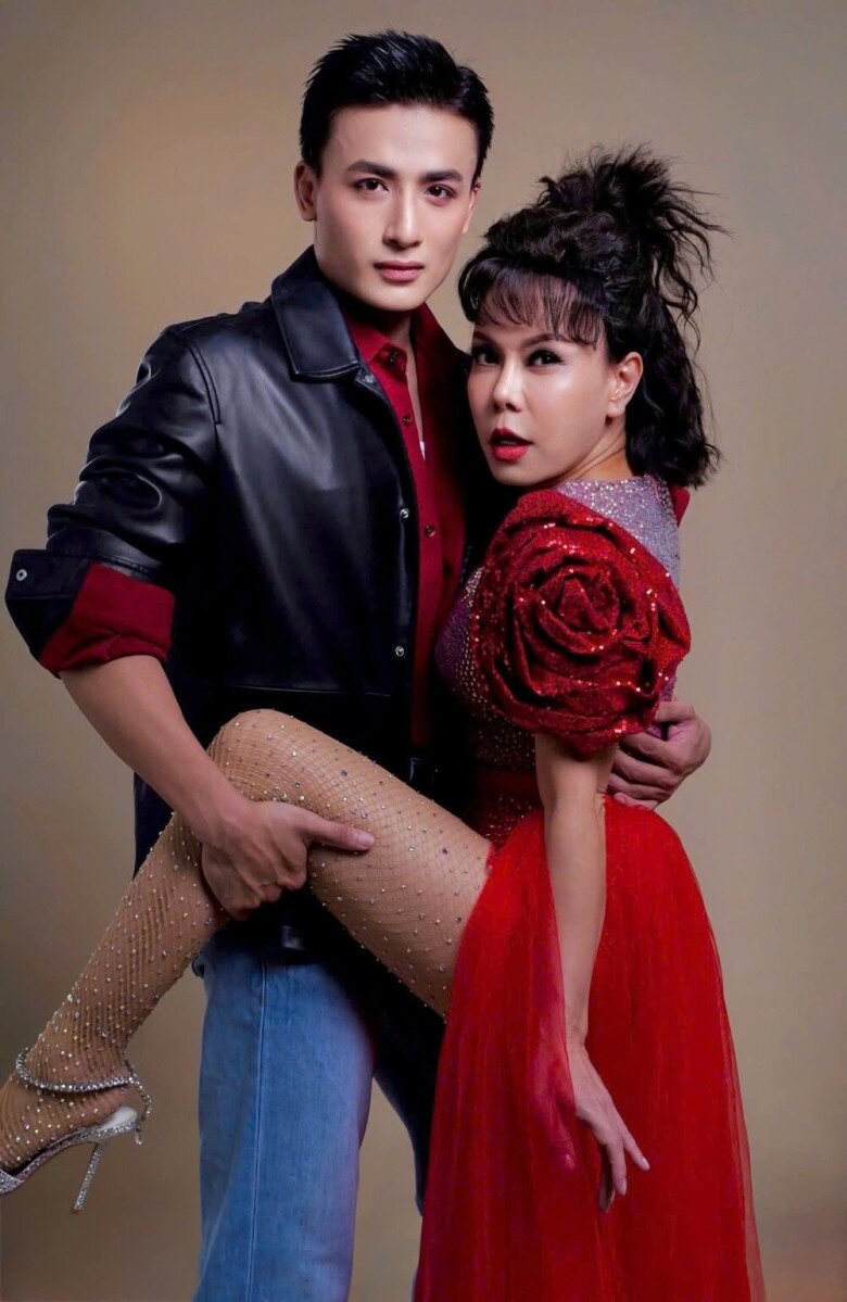 Sao Việt 24h: Phương Oanh thần sắc tươi tắn, diện áo dài vào bếp nấu ăn ngày Tết, được khen chỉn chu và không "làm màu" - 14