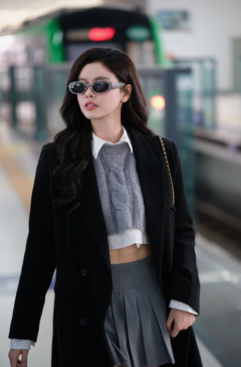 Sao Việt tổng kết năm 2025: Lệ Quyên viên mãn bên tình trẻ, Thanh Lam đăng ảnh gia đình đông đủ có cả Quốc Trung - 16