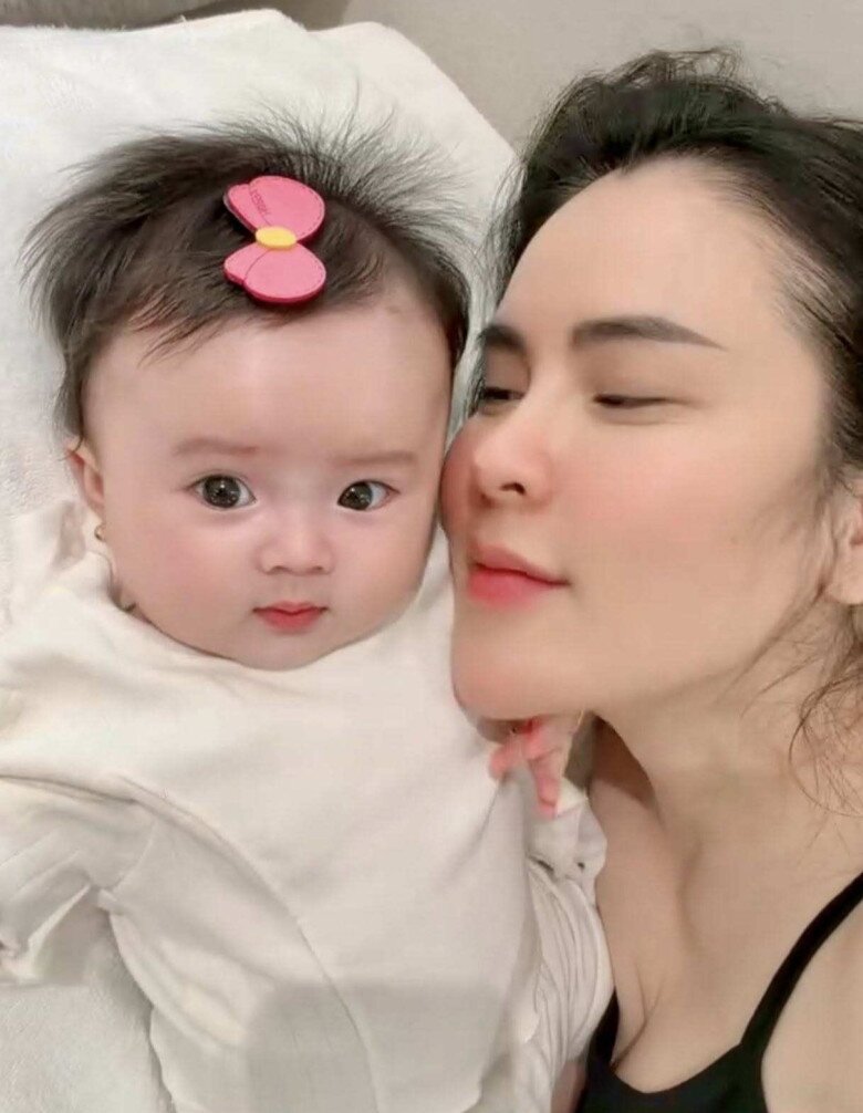 Mỹ nhân Vĩnh Long đẻ con cho NSƯT Vũ Luân, 14 ngày sau bụng phẳng eo nhỏ đẹp ná thở, dân mạng không rời mắt - 4