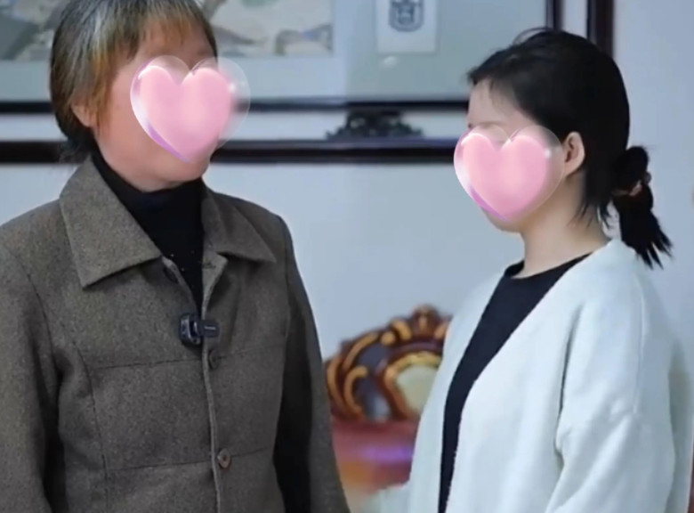 Chồng nuôi gà để nhà nội liên hoan, bà bầu đem làm thịt đãi mẹ ruột ăn và kết cục cay mắt - 2