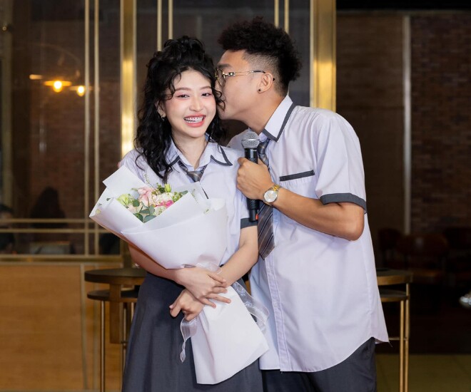 Bạn trai “trắng tay” vẫn yêu, mỹ nhân miền Tây được hỏi cưới 20 cây vàng, đẻ một mạch 1 trai 1 gái body miễn chê - 1