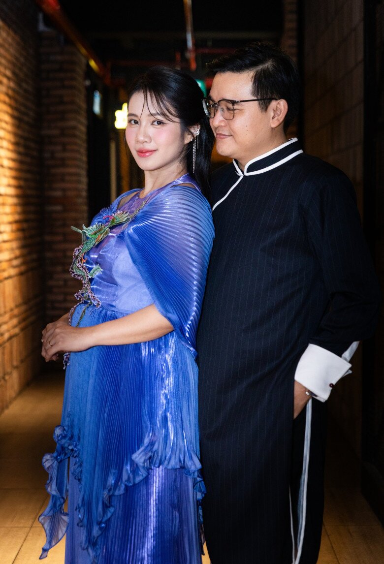 "Cô giáo" hot girl TP.HCM sắp đẻ con thứ 2 với đạo diễn trăm tỷ, ái nữ đầu lòng xinh xắn học trường quốc tế - 8