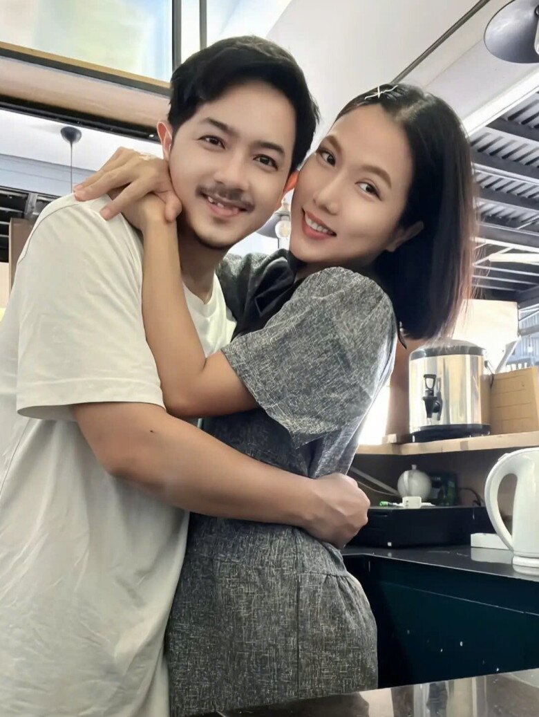 Mỹ nhân phim Trấn Thành thông báo đẻ con trước thềm Tết Bính Ngọ, được mẹ chồng thưởng vàng đeo "đỏ người" - 8