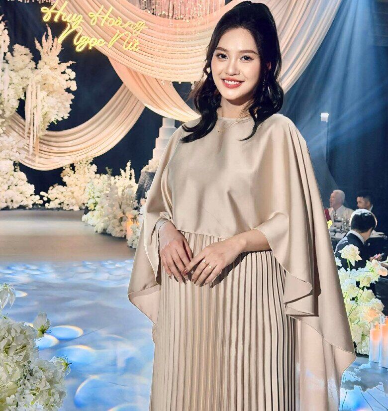 Bé gái người Tày từng giành HSG quốc gia vừa sinh con tuổi 26, nhóc tỳ thành cháu cưng của ông ngoại Đại tá - 6