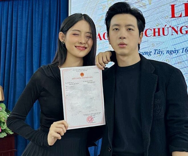 Đi Đà Lạt với "hồng hài nhi", mỹ nhân chân dài 1m2 lộ loạt dấu hiệu mang bầu, dân tình giục đẻ vì gen quá đỉnh - 1