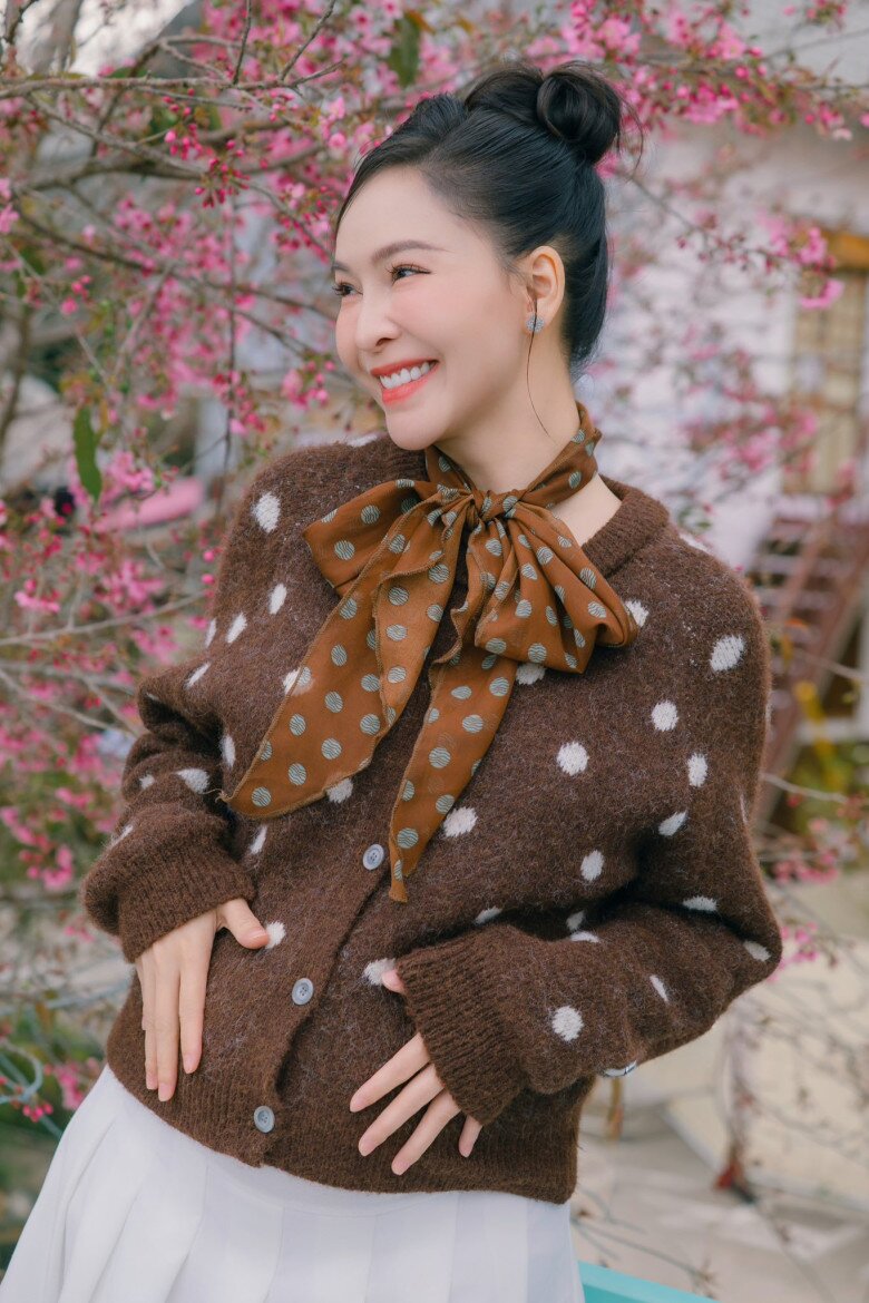 Va phải "sít rịt" ở sân golf, hot girl Đà Lạt được bạn trai tặng 15 sổ tiết kiệm, dính bầu 2 lần trong 2 năm - 5