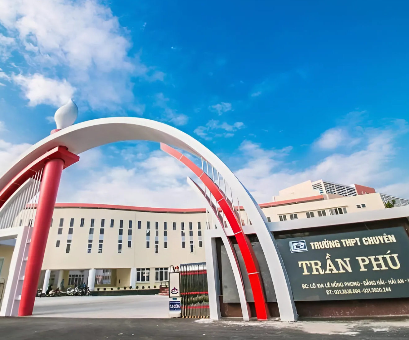 2 ngôi trường THPT Chuyên ở Hải Phòng: Là lò đào tạo nhân tài của đất cảng, sở hữu thành tích “đỉnh của chóp” - 1