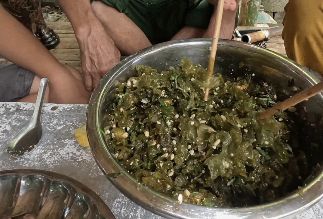 Từng là món cứu đói ở Ninh Bình, sở hữu vẻ ngoài "khó coi" nhưng nay hút thực khách, nhiều người nghe tên chưa chắc biết - 3