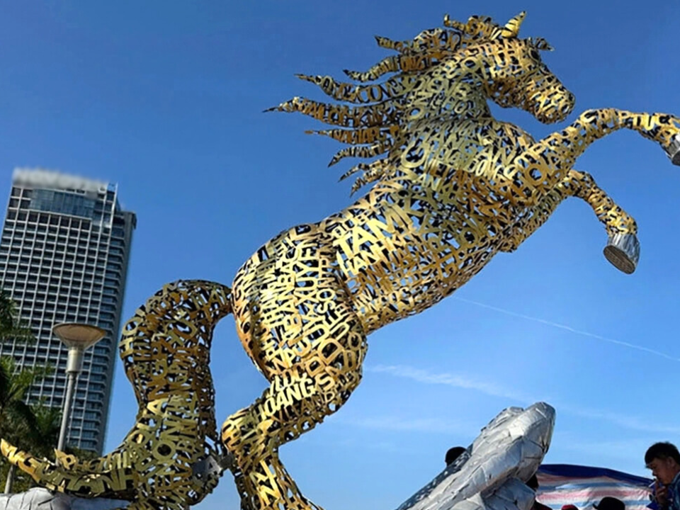 Điểm danh linh vật Ngựa trên khắp Việt Nam: Trầm trồ với thiết kế hiện đại, ngựa Gia Lai “chiếm spotlight" vì đáng yêu - 5