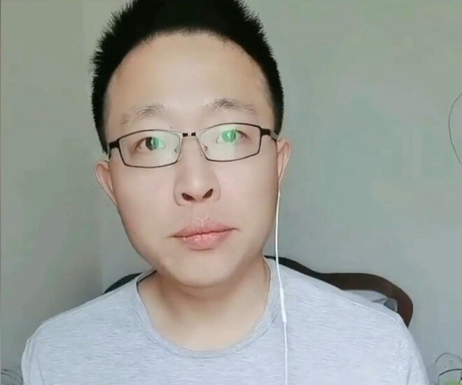 Chàng trai cầu hôn bằng 999 bông hồng, cưới vợ châu Phi kém 20 tuổi, cái kết khiến dân tình tranh cãi - 1