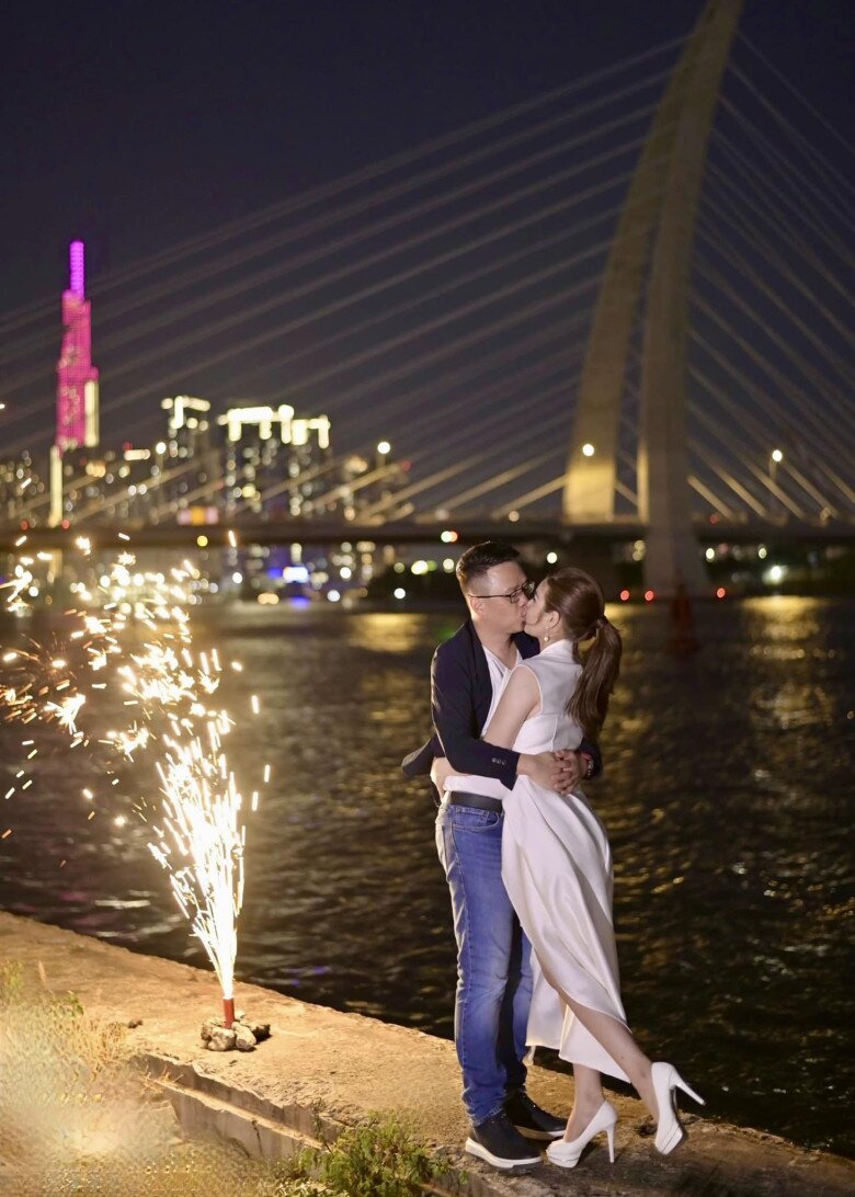 Nữ sale BĐS kể chiến thuật “cưa đổ” nam khách hàng người Malaysia, cưới 2 năm được chồng cưng chiều hết mực - 3