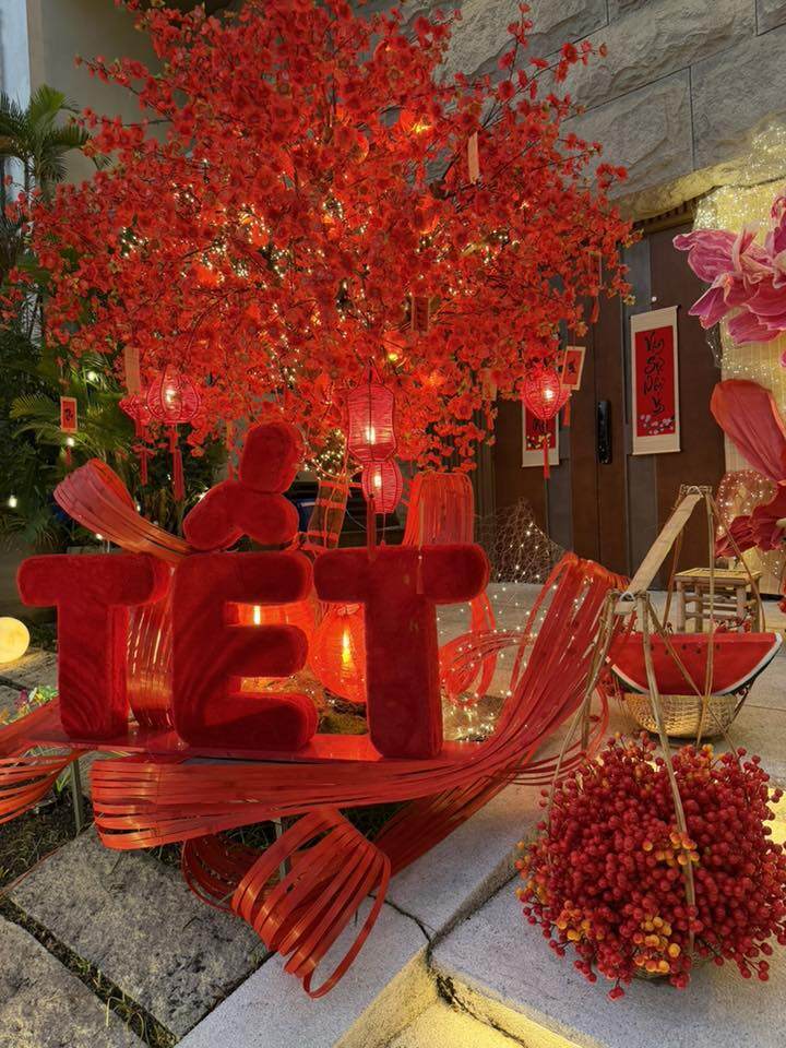 2 con Đàm Thu Trang diện áo dài đón Tết trông cực yêu, biệt thự gia đình trang hoàng lung linh sắc đỏ - 6