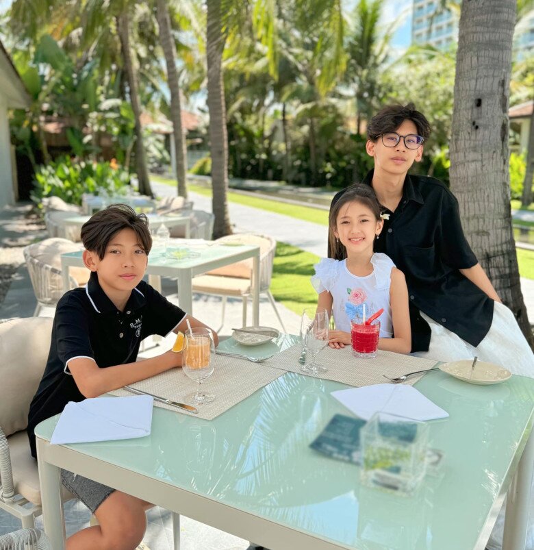 Hà Kiều Anh khoe con trai tròn 18 tuổi cao hơn mẹ, quý tử du học 3 tỷ/năm nay chuẩn bị vào đại học - 7