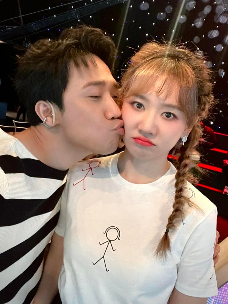 Hari Won nói cảm ơn sau 10 năm yêu Trấn Thành, cứ "gia hạn hợp đồng" là khoe nhẫn kim cương khổng lồ - 9