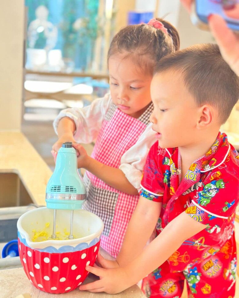 Hồ Ngọc Hà thông báo "tuyển dâu" cho con trai, quý tử tuấn tú từ bé nay rõ nét là "bản sao" của bố - 11
