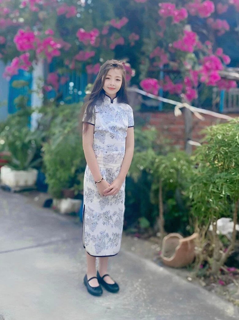 Không nhận ra Alfie Túc Mạch nhà Elly Trần sau thời gian "giấu kín", cậu bé lai Tây nay điển trai cực hút mắt - 7