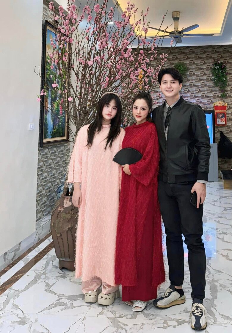 MC Bạch Lan Phương vợ diễn viên Huỳnh Anh nhớ lại nỗi đau: "Bác sĩ nói em bé không còn, 2 vợ chồng ôm nhau khóc" - 8