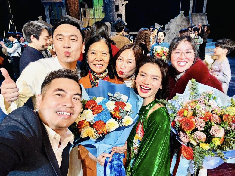 NSND trẻ nhất Việt Nam đón sinh nhật 15+ bên chồng kín tiếng, hưởng cuộc sống hôn nhân ngọt ngào trong biệt phủ 8.000m2 - 9