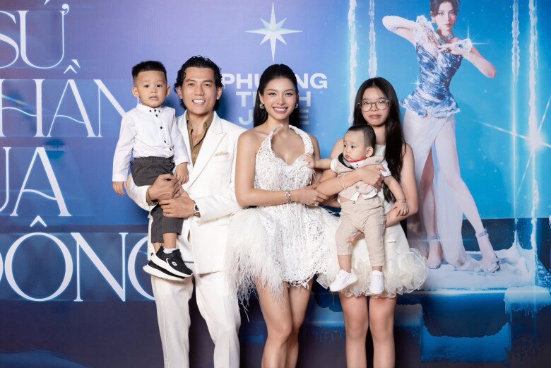 Phương Trinh Jolie đãi tiệc thôi nôi con thứ 3 hoành tráng, mẹ chồng cũ cũng có mặt chung khung hình mừng cháu cưng - 12