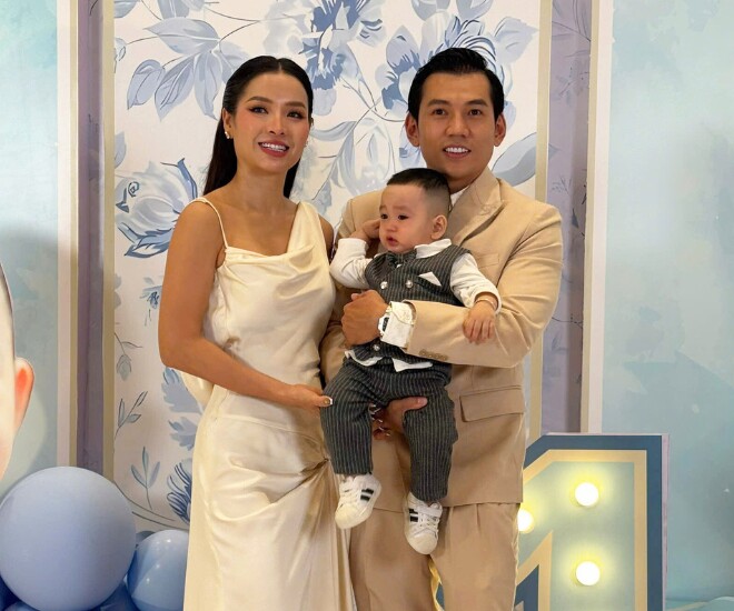 Phương Trinh Jolie đãi tiệc thôi nôi con thứ 3 hoành tráng, mẹ chồng cũ cũng có mặt chung khung hình mừng cháu cưng - 1