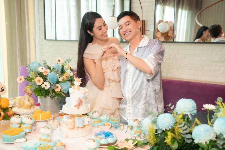 Quang Minh mừng sinh nhật con riêng của vợ: Ái nữ được bố dượng yêu chiều, nay xinh đẹp giống hệt mẹ - 11