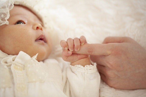 4 dấu hiệu trẻ 6 tháng tuổi đang phát triển vượt trội cả EQ và IQ - 6