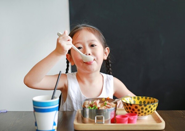 Chuyên gia: Nhiều mẹ cho con ăn "đủ chất" ngày Tết nhưng lại vô tình làm con rối loạn tiêu hóa - 3