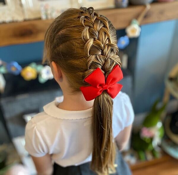 Những kiểu tóc tết xinh xắn nhưng đơn giản, dễ làm tại nhà, cho bé gái tự tin chơi Tết - 5