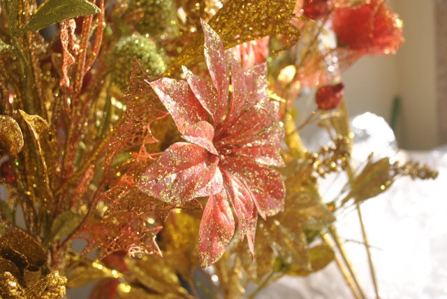 Hết Tết Bính Ngọ có 4 thứ trên bàn thờ gia tiên phải hạ xuống gấp, càng để lâu càng khó tụ tài lộc - 2