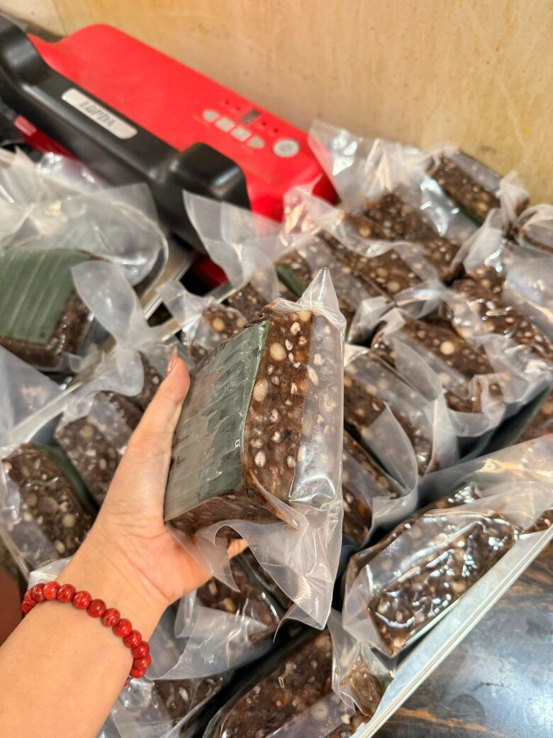 Món "nhà nghèo" xưa ăn đến chán ngán, nay thành đặc sản khoái khẩu được ưa chuộng ở thành phố, giá 120.000 đồng/kg - 4