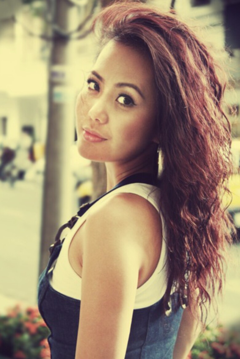 "Chị gái" ít ai biết của Tăng Thanh Hà thi hoa hậu lọt Top 10, 45 tuổi ăn diện nóng bỏng hơn em - 2