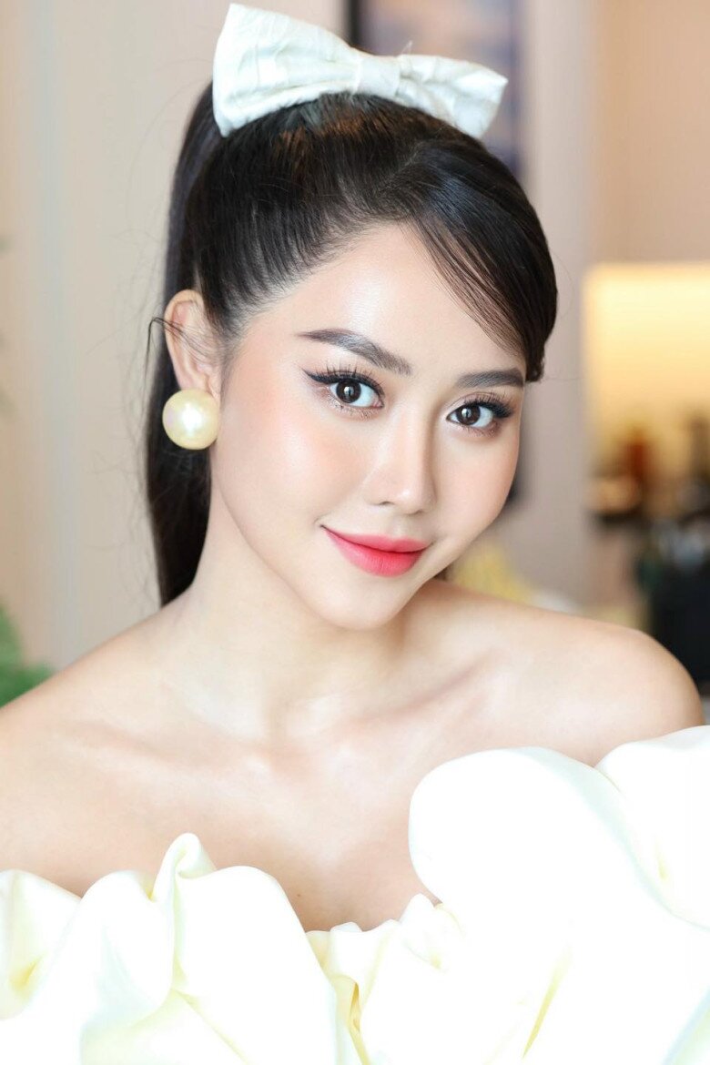 Mỹ nhân Việt "trẻ mãi không già" từng suy sụp vì thẩm mỹ hỏng, U40 chuộng gợi cảm khoe body đẹp khó rời mắt - 3