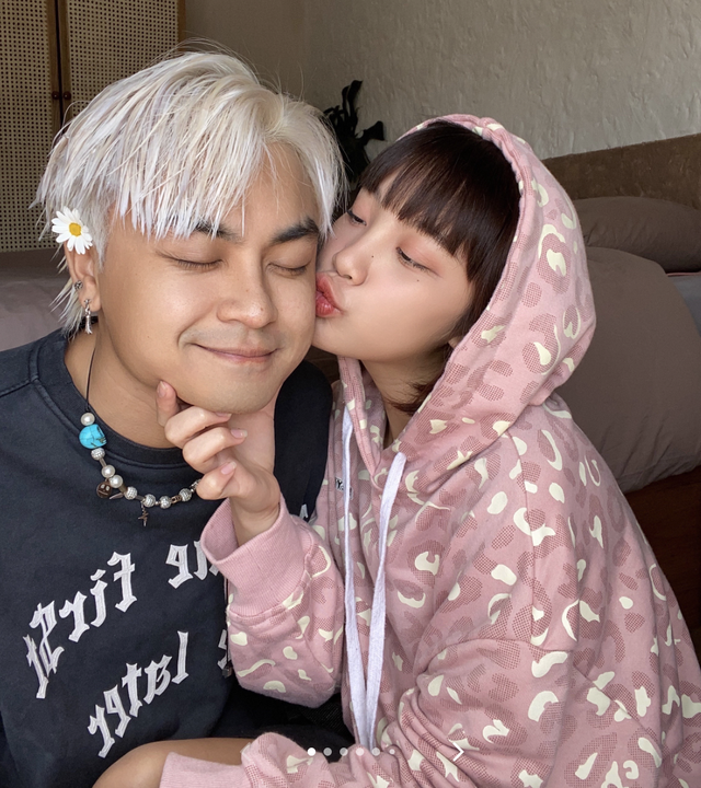 Hot girl người Tày cao chưa tới 1m60 là "con dâu" nghệ sĩ Vân Dung, nhan sắc đời thường khiến dân tình ngỡ ngàng - 12