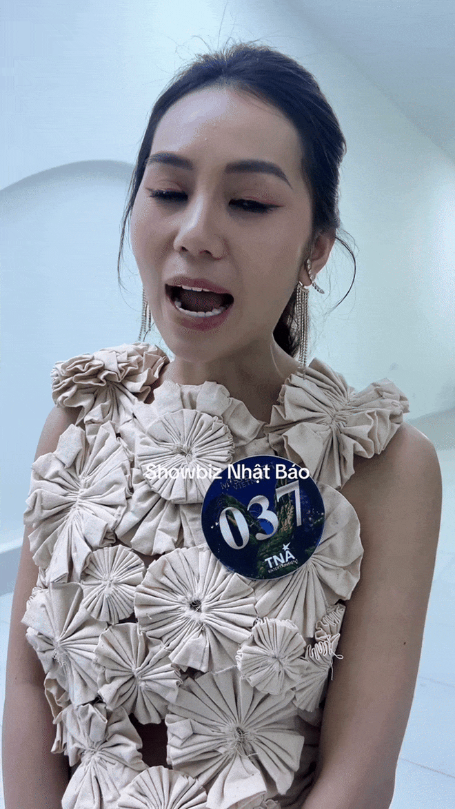 Hot girl Việt trên mạng "xinh như hoa" nhưng "lộ nguyên hình" qua camera thường, mê cắt xẻ táo bạo khoe body "bốc lửa" - 5