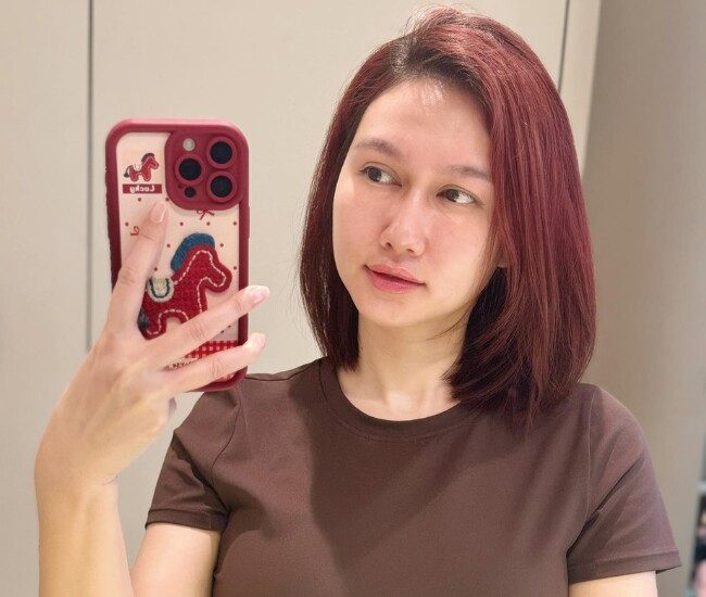 Hương Giang khoe mặt mộc gây sốt sau khi sinh quý tử, U40 mặc xuyên thấu đẹp hút hồn bên chồng doanh nhân - 1