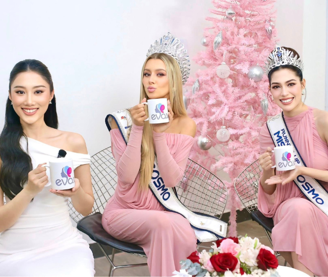 Nữ MC gây sốt khi "đọ sắc" bên Top 2 Miss Cosmo: Thi Hoa hậu lọt Top 20, visual như "sinh đôi" với Phương Linh - 1