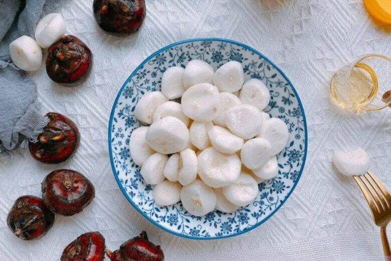 "Lộc trời" mọc dưới bùn xưa chẳng ai ăn, nay thành đặc sản dân thành phố lùng mua, giá đến 80.000 đồng/kg - 3