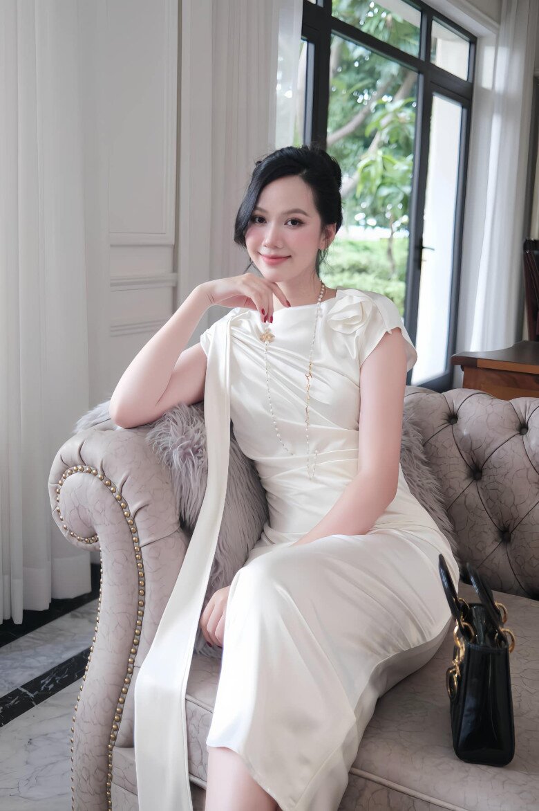 Mỹ nhân có làn da đẹp nhất Hoa hậu Việt Nam 22 tuổi làm dâu hào môn, nhan sắc hiện tại "không phải dạng vừa" - 13